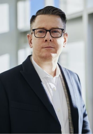 team-pic-5 team-pic-5